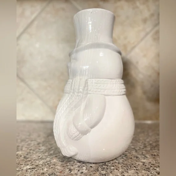 🆕 White Ceramic Snowman Jar with Scarf & Hat - Picture 3 of 5